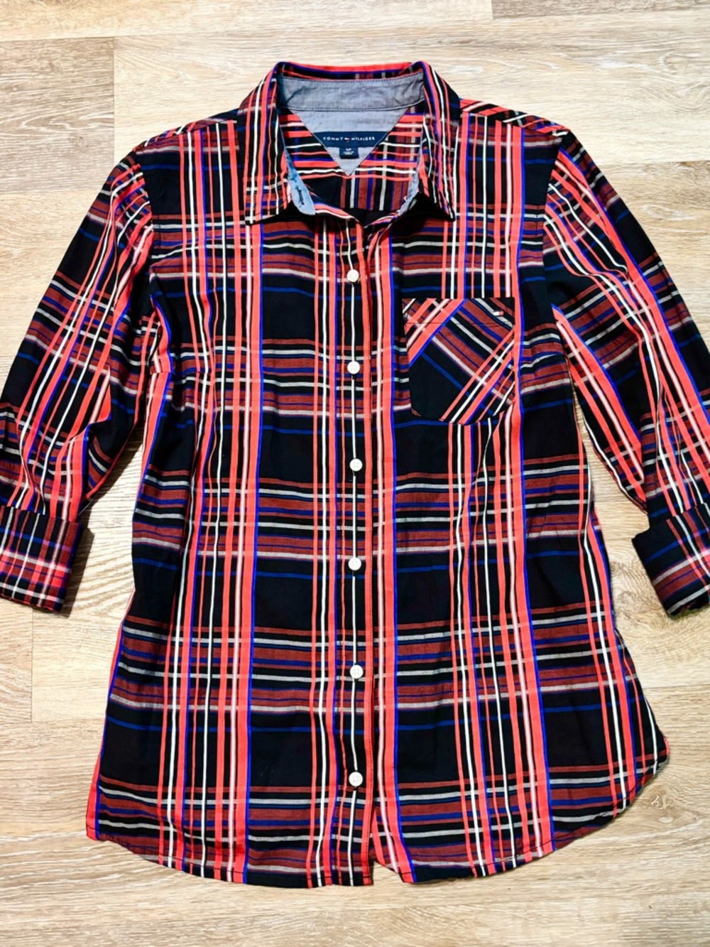 Tommy Hilfiger Button-Up Plaid Shirt in Navy and Red